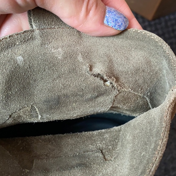 Alberto Fermani pull on suede ankle boots - Picture 3 of 8